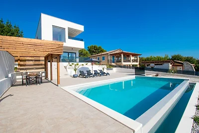 Villa Pergosa mit Meerblick in Medulin