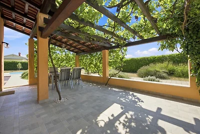 Vila Casa Luka Vareski