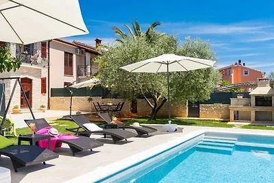 Vila Pietra by Istrabook