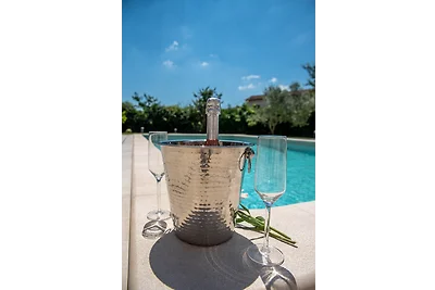 Villa Lucia by Istrabook