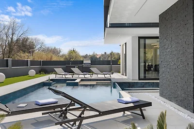 Luxury Villa Asper by Istrabook