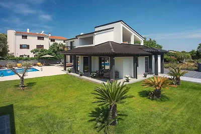 Villa D&V by Istrabook