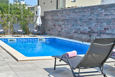 Villa Casa Lumera by Istrabook