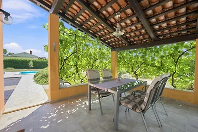 Vila Casa Luka Vareski