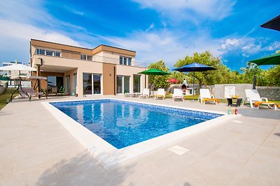 Villa Amra mit privatem Pool