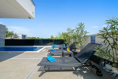 Vila Adina