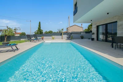 Villa Sabina mit Blick auf Pula