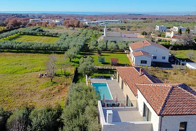 Villa Noor by Istrabook