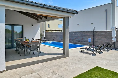 Villa Casa Lumera by Istrabook