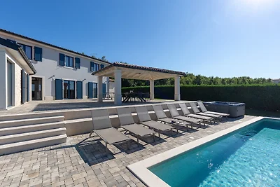 Vila Edoardo