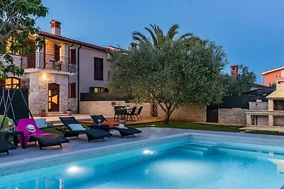 Vila Pietra by Istrabook