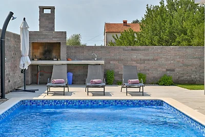 Villa Casa Lumera by Istrabook