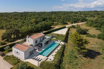 Luxury Vila Infinity - by Istrabook