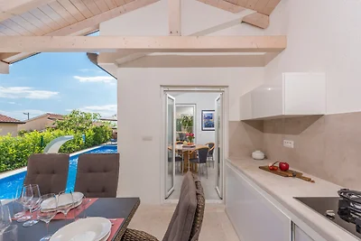 Villa Delijamo by Istrabook