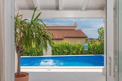 Villa Delijamo by Istrabook