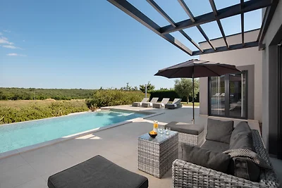 Luxury Vila Infinity - by Istrabook