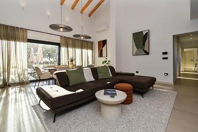 Villa Noor by Istrabook