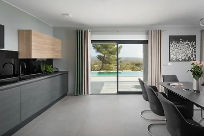 Luxury Vila Infinity - by Istrabook