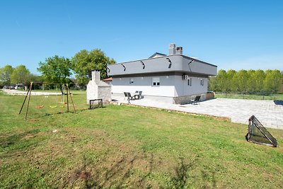 Ferienhaus Ivana mit Jacuzzi in Pula,Istrien