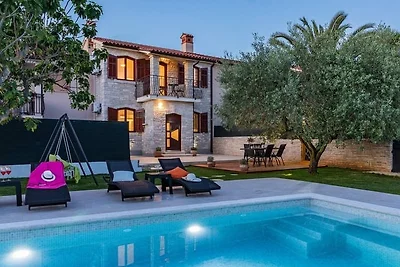 Vila Pietra by Istrabook