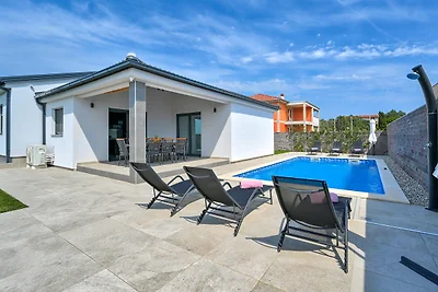 Villa Casa Lumera by Istrabook