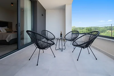 Villa Infinity Gem