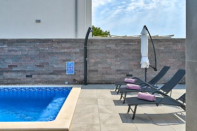 Villa Casa Lumera by Istrabook
