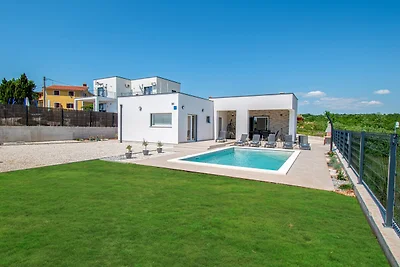 Vila Leny