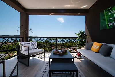 Bella villa con vista sul mare