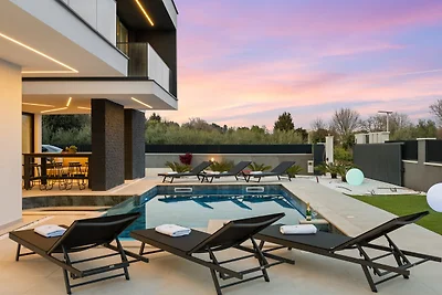 Luxury Villa Asper by Istrabook