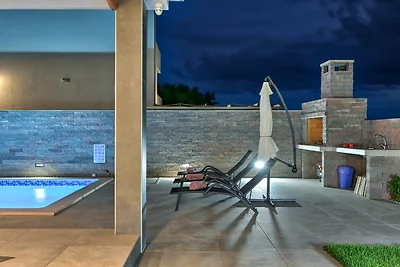 Villa Casa Lumera by Istrabook
