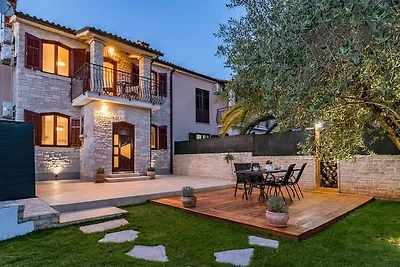 Vila Pietra by Istrabook