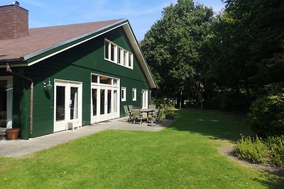 OFB07 Grote eengezinswoning met tuin
