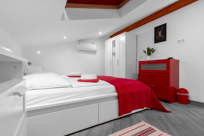 Schlafzimmer 1.OG