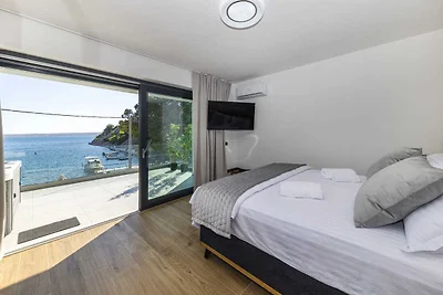 New Luxury Villa Lucija