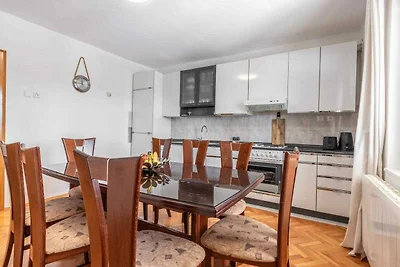 Vakantiehuis Ontspannende vakantie Sestanovac
