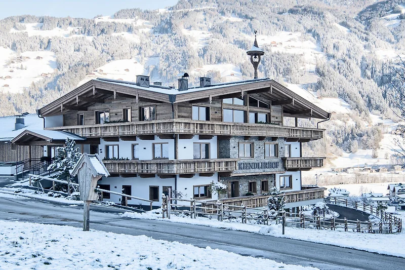Exterieur vakantiehuis (winter)