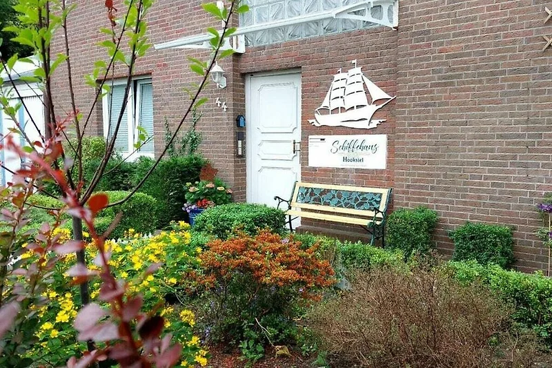 Außenseite Ferienhaus (Sommer)