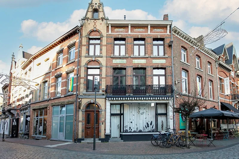 Außenseite Ferienhaus (Sommer)