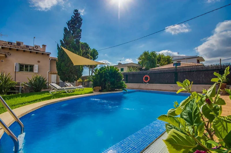 Schwimmbad des Ferienhauses