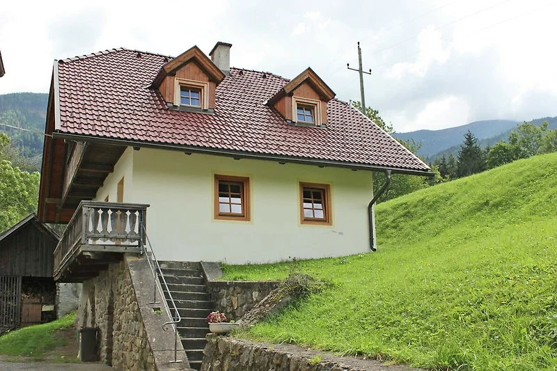 Außenseite Ferienhaus (Sommer)