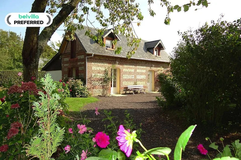 Außenseite Ferienhaus (Sommer)