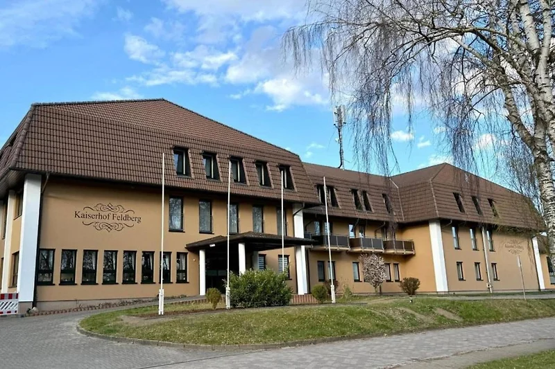 Außenseite Ferienhaus (Sommer)