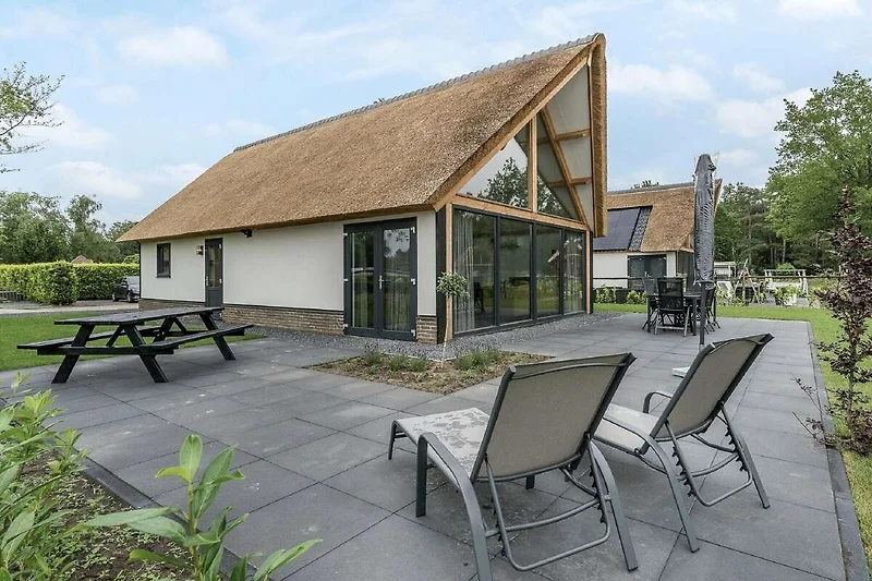 Exterieur vakantiehuis (zomer)