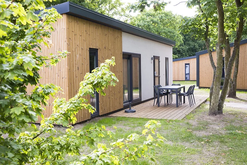 Außenseite Ferienhaus (Sommer)