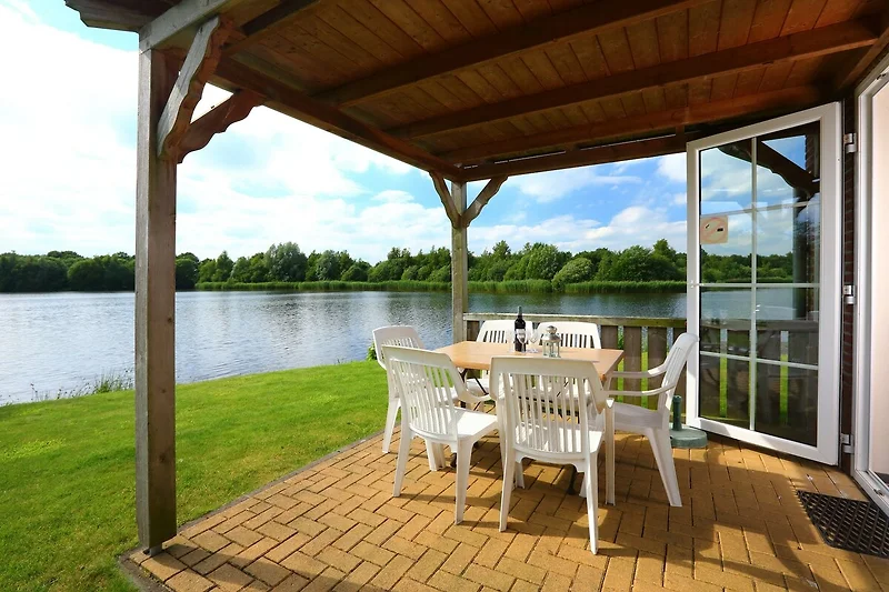 Exterieur vakantiehuis (zomer)