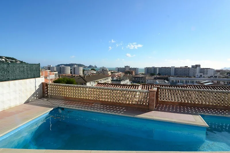 Piscina casa vacanze