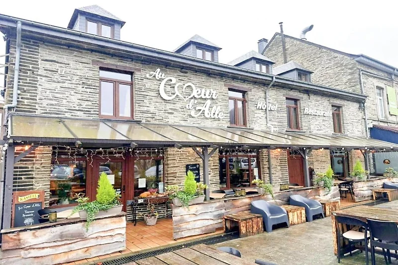 Außenseite Ferienhaus (Sommer)