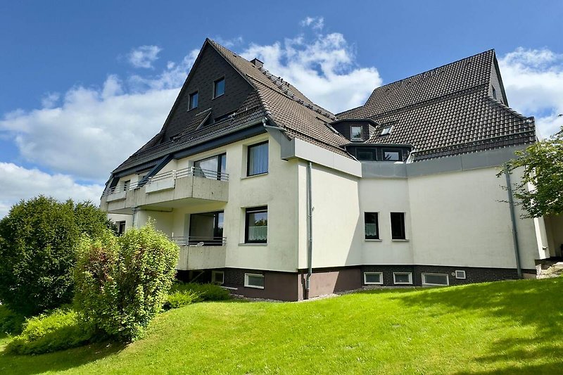 Außenseite Ferienhaus (Sommer)