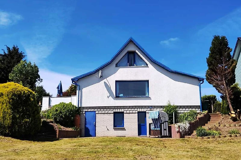 Außenseite Ferienhaus (Sommer)